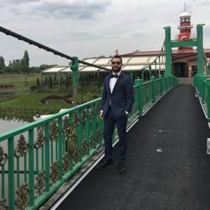 Meet your Posher, Adem